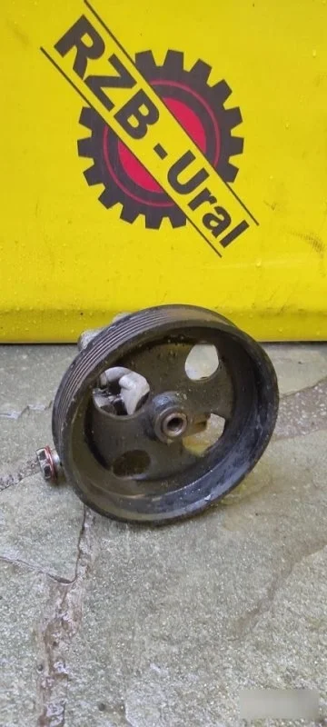 Насос гидроусилителя руля Mitsubishi L200 MR992871 ПИКАП