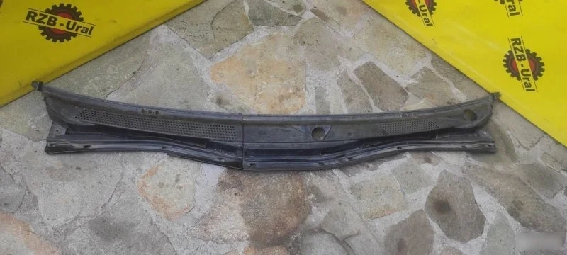 Жабо Mitsubishi L200 MN117709 ПИКАП