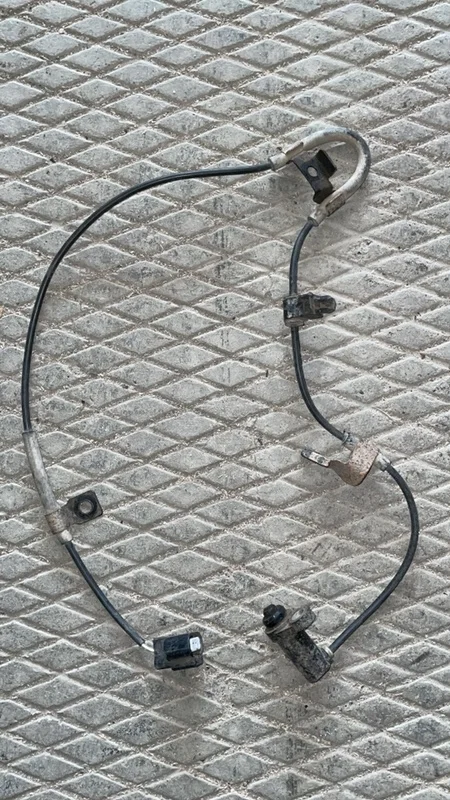 Датчик ABS Mitsubishi L200 MN102577 ПИКАП, задний левый