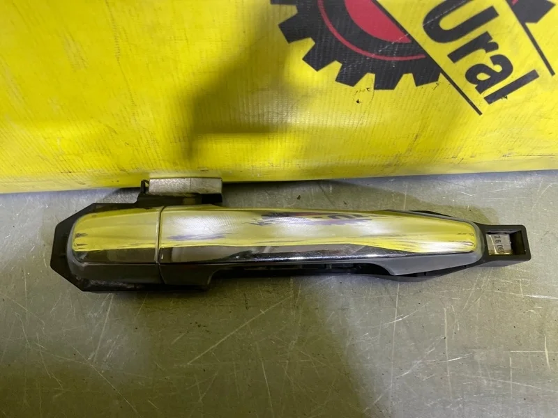 Ручка двери наружная Mitsubishi L200 5716A032 ПИКАП, задняя правая