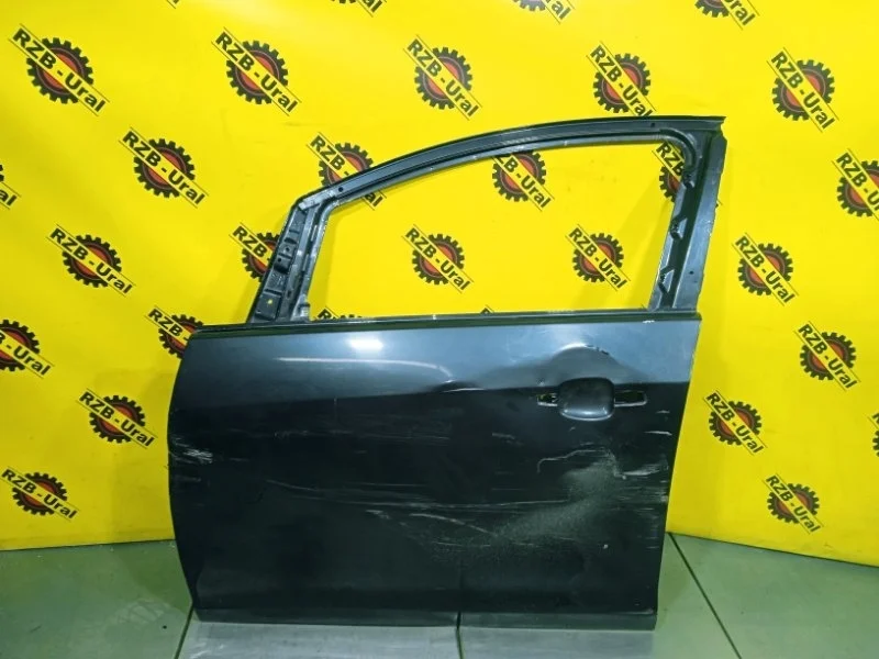 Дверь Opel Astra 2009-2015 13330765 J, передняя левая