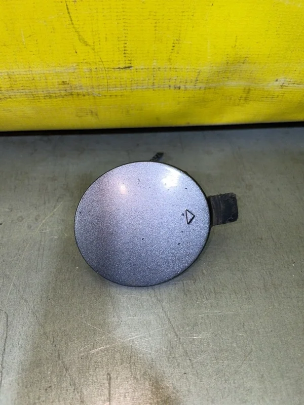 Заглушка буксировочного крюка Hyundai Solaris 86517H5000 2 1.6, передняя