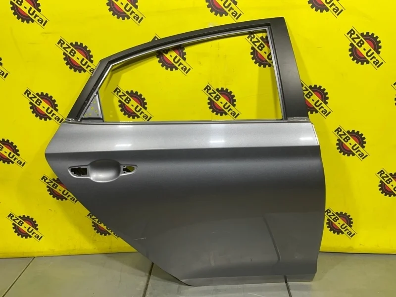 Дверь Hyundai Solaris 77004H5000 2 1.6, задняя правая