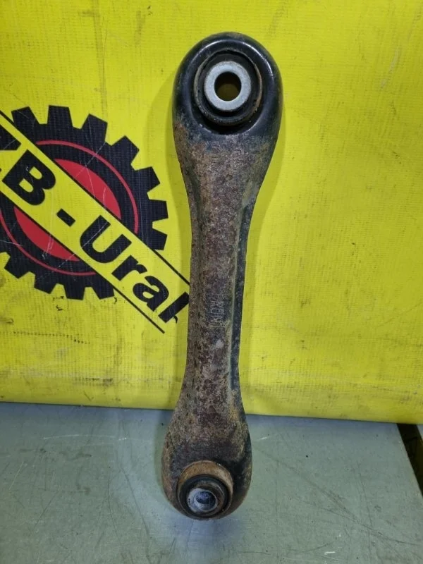 Рычаг поперечный Ford Focus CQ0254 3 2.0, задний