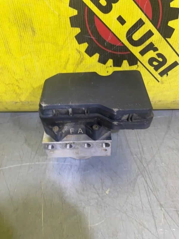 Блок ABS Toyota Corolla 2008 8954112200 Е150 1.6