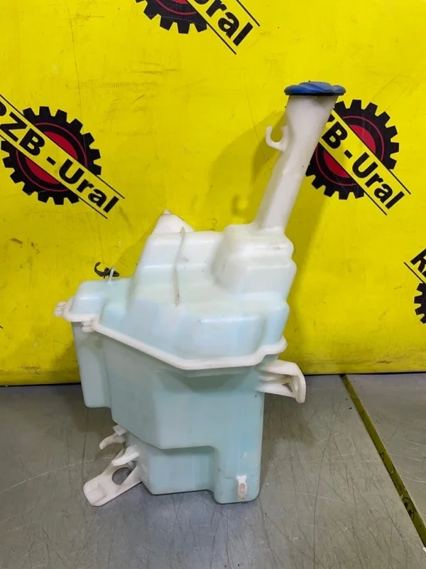 Бачок омывателя лобового стекла Kia Ceed 98610A2000 JD 1.4