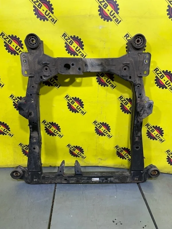 Подрамник двигателя Opel Astra 13327078 J, передний