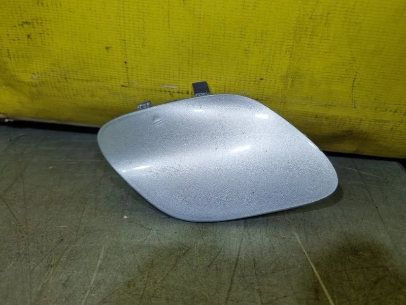 Заглушка буксировочного крюка MERCEDES-BENZ C-Klasse 2014-2021 A2058850724 W205