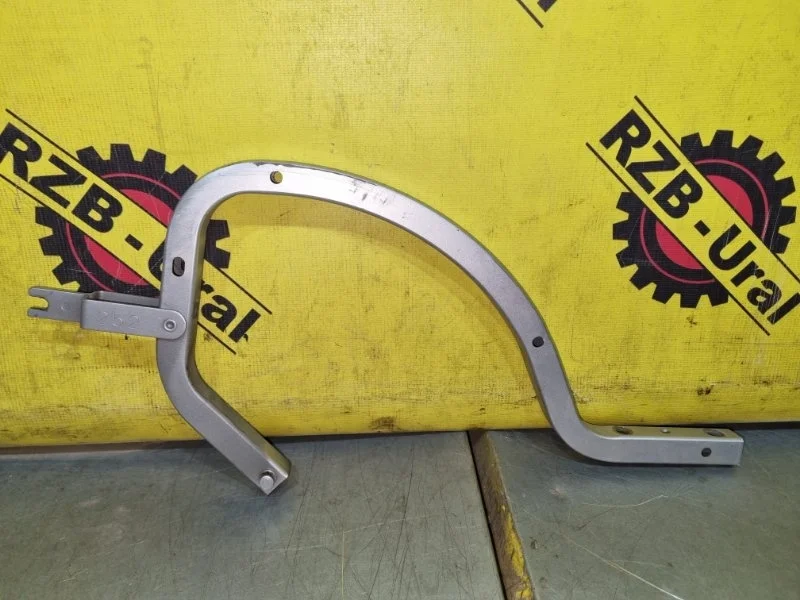 Петля крышки багажника Toyota Corolla 6450312170 E150 1.6, задняя