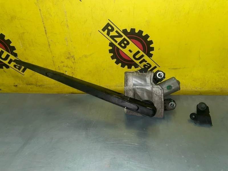 Мотор стеклоочистителя Nissan X-Trail 2013 - 2022 287104BA0A T32, задний