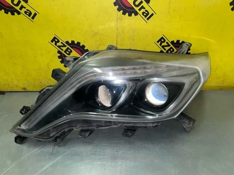 Фара Toyota Land Cruiser Prado 2009 - н.в. 8118560J20 J150, передняя левая
