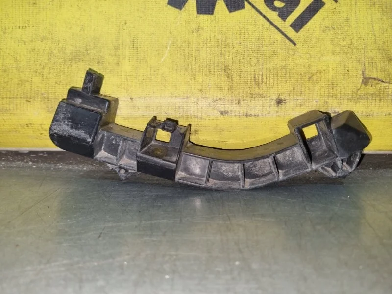 Кронштейн бампера Toyota Land Cruiser Prado 2009 - н.в. 5213460170 J150, передний левый