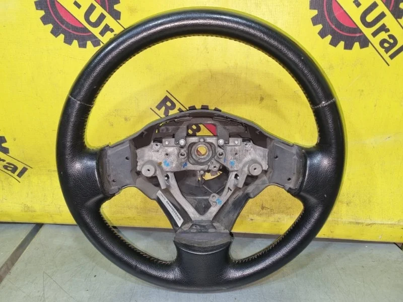 Рулевое колесо Toyota Auris 4510012D70B0 E150 1.4