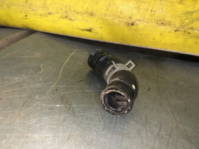 Патрубок радиатора Hyundai Solaris 25411H5150 2