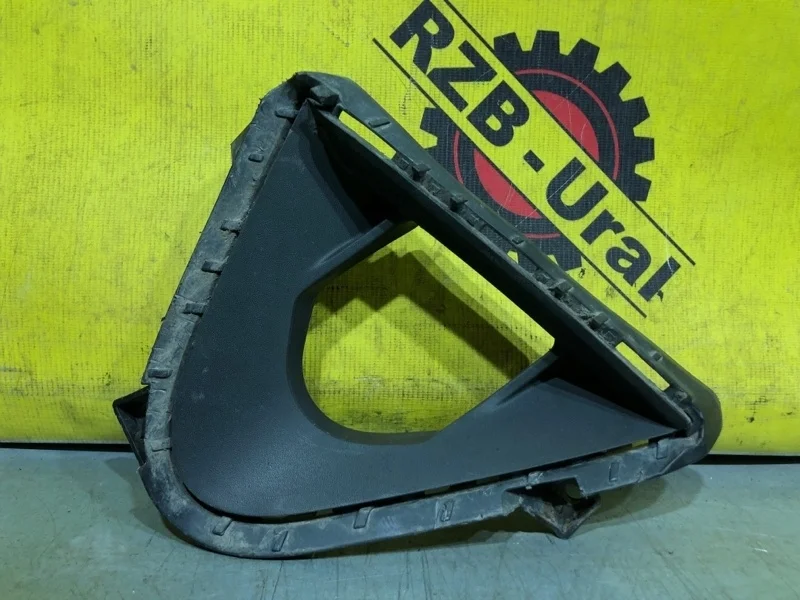 Накладка противотуманной фары Hyundai Solaris 86521H5500 2, передняя левая