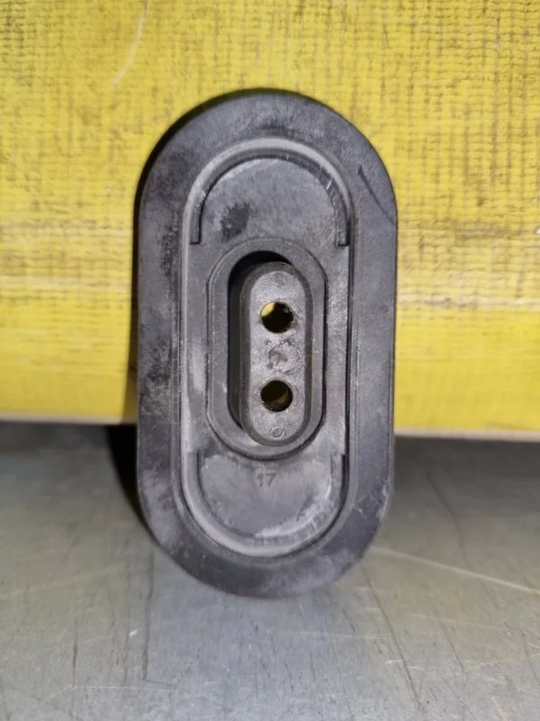 Кожух замка двери Kia Cerato 81320A7021 YD