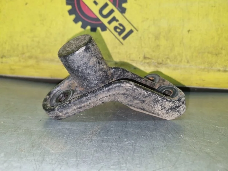 Кронштейн двигателя Kia Cerato 218253X000 YD, передний правый