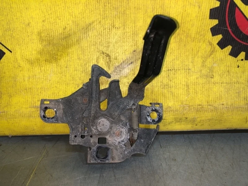 Замок капота Toyota Corolla 5351012890 E150 1.4, передний