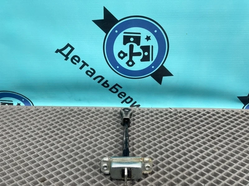 Ограничитель двери Hyundai Solaris 79390H5000 2 1.4, задний