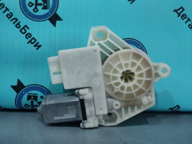 Мотор стеклоподъемника Volkswagen Polo 6V1959801C 6, передний левый