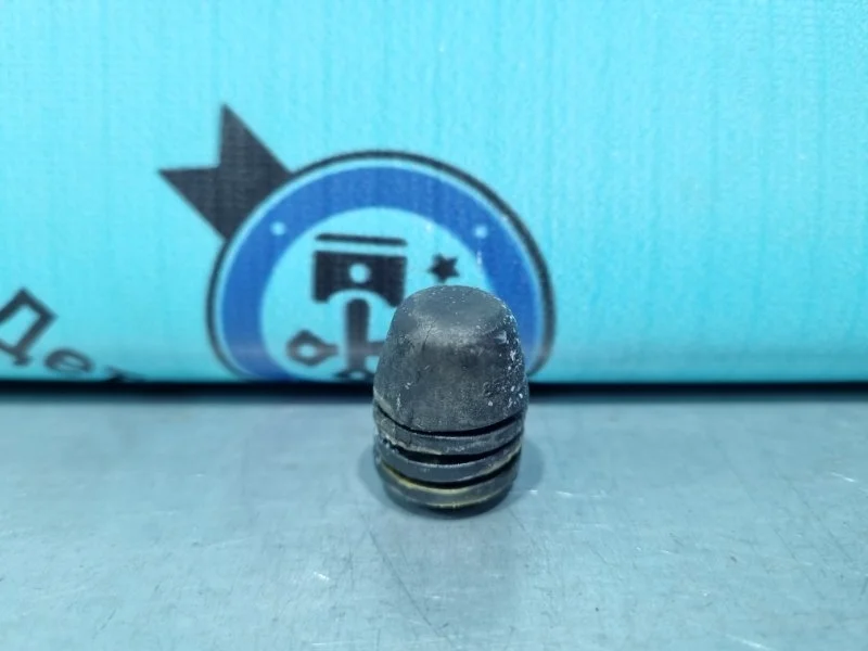 Отбойник капота Volkswagen Polo 867827500A 6