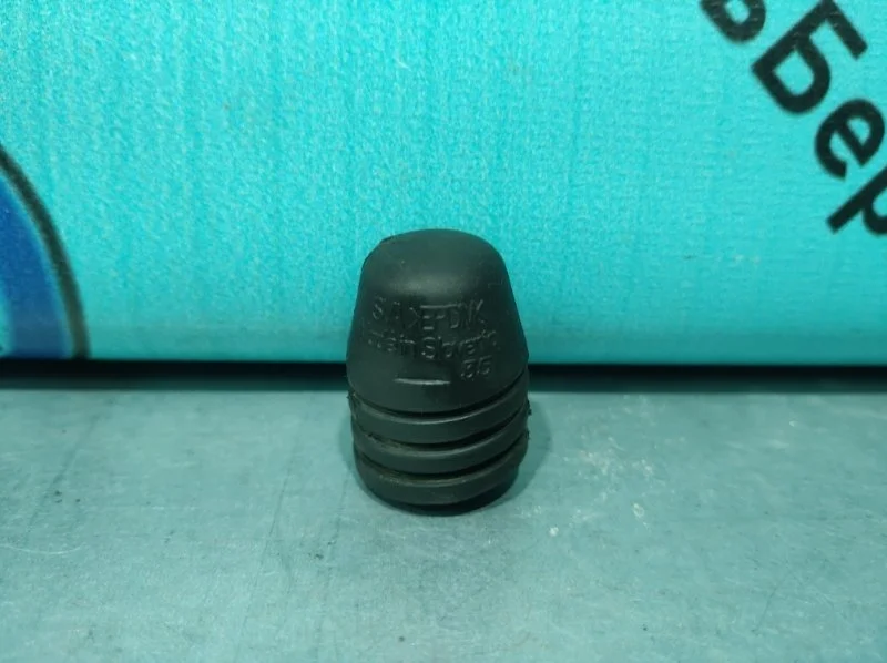 Отбойник капота Volkswagen Polo 867827500A 6