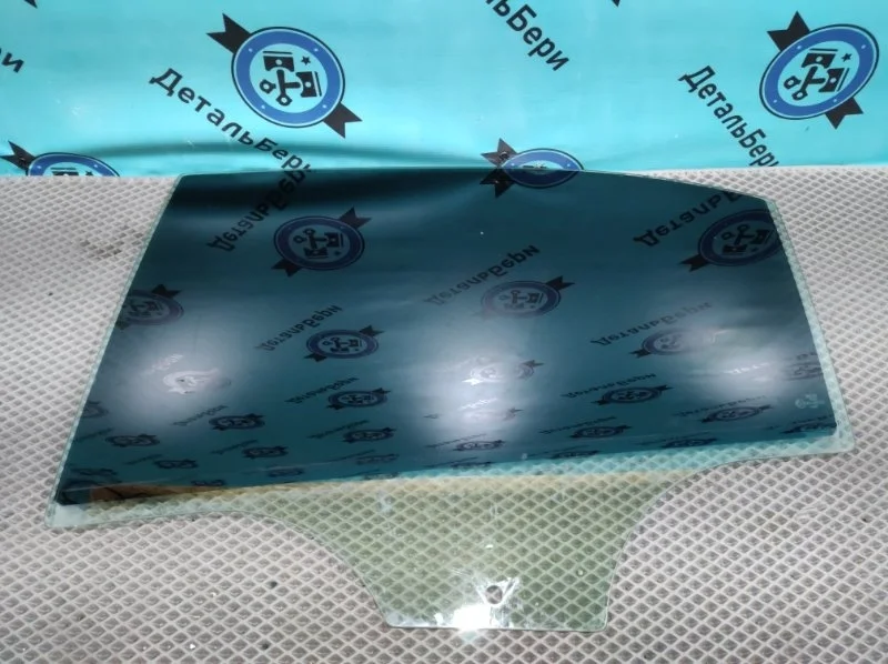 Стекло двери Volkswagen Polo 60U845205 6, заднее левое