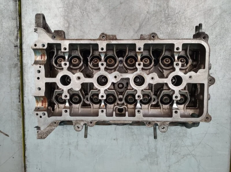 Головка блока цилиндров Kia Rio 221002B200 4 FB 1.6