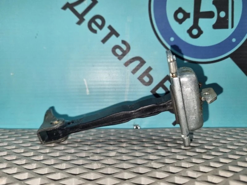 Ограничитель двери Hyundai Solaris 79390H5000 2, передний правый