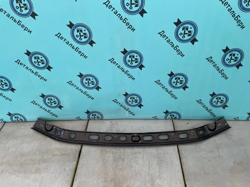 Панель передняя (телевизор) Toyota Land Cruiser 2007 - 2021 5320160250 J200, передний