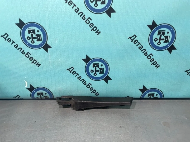 Уголок жабо Kia Ceed 861501H000 ED, правый