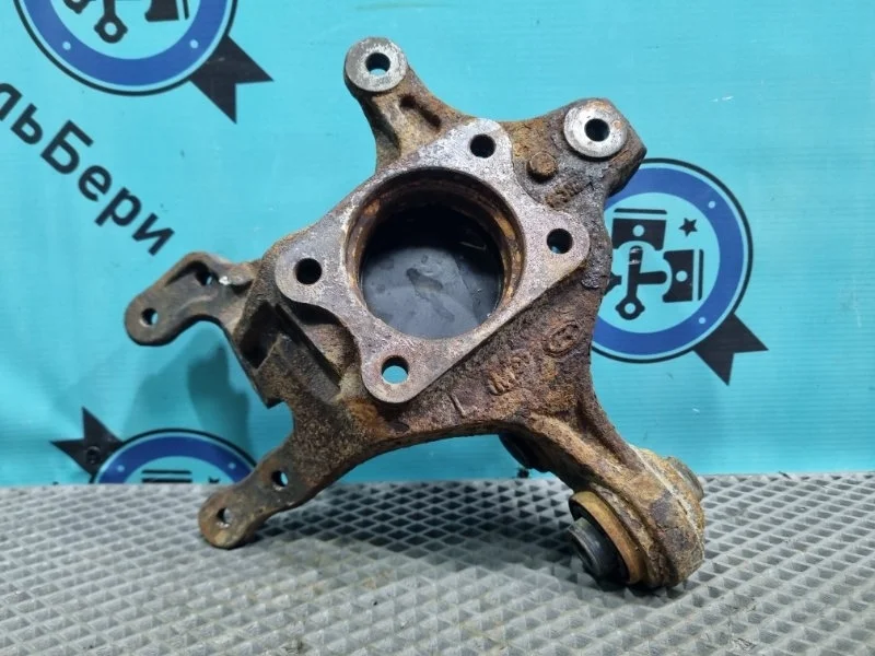 Кулак поворотный Kia Ceed 527101H500 ED, задний левый