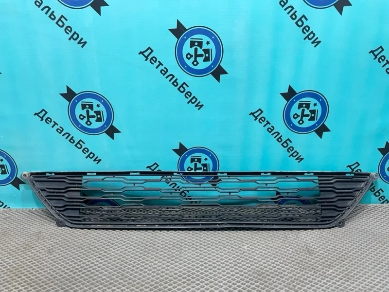 Решетка в бампер Kia Ceed 865221H500 ED