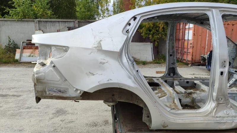Крыло Kia Rio 715044YC00 3 1.4, заднее правое