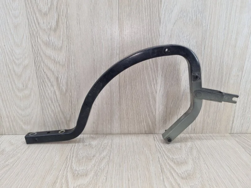Петля крышки багажника Toyota Corolla 6450312170 E150