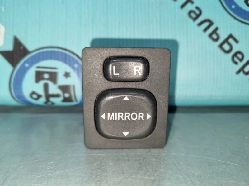 Блок управления зеркалами Toyota Corolla 848700F010 E150