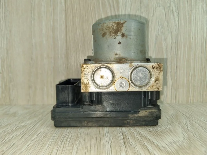 Блок ABS Hyundai Solaris 58920H5220 2 1.4