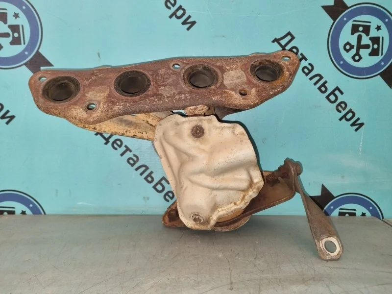 Коллектор выпускной Nissan Qashqai 14002EE00A J10