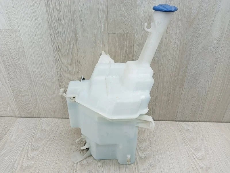 Бачок омывателя лобового стекла Kia Ceed 98610A2000 JD