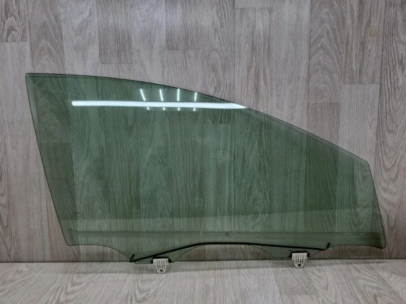 Стекло двери Nissan Murano 803001AA0A Z51 3.5, переднее правое