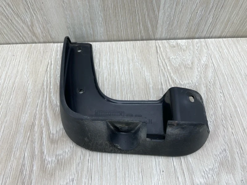 Брызговик Kia Rio 86831H0000 4 FB 1.4, передний левый