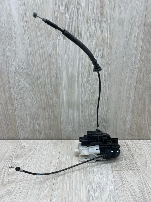 Замок двери Kia Ceed 814201H000 ED, задний правый