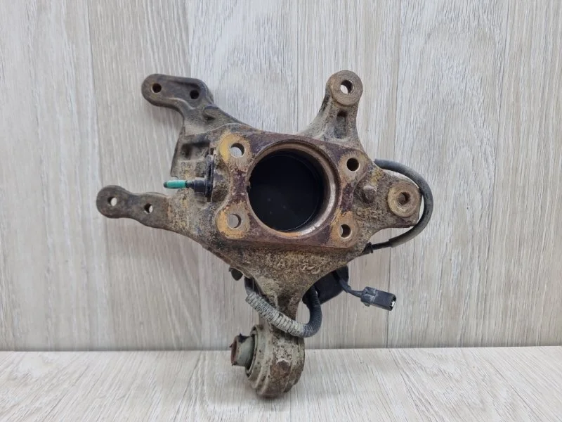 Кулак поворотный Kia Ceed 527101H500 ED, задний левый