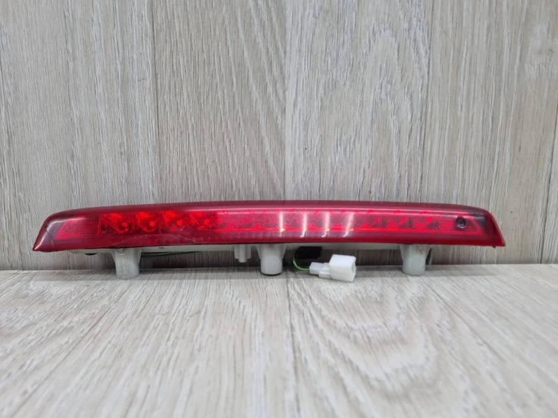 Стоп-сигнал дополнительный Kia Ceed 927011H010 ED