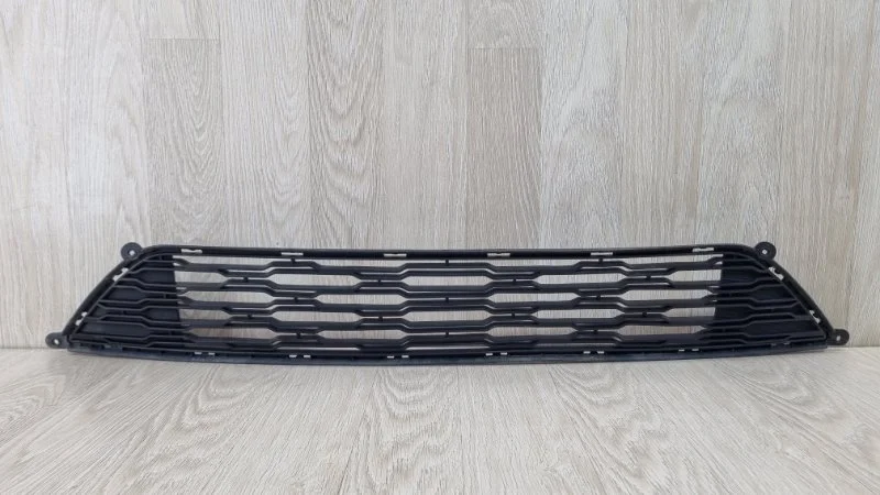 Решетка в бампер Kia Ceed 865221H500 ED