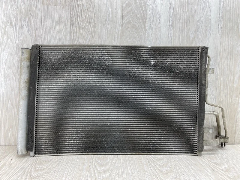 Радиатор кондиционера Kia Ceed 976062H010 ED
