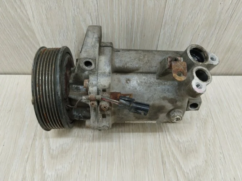 Компрессор кондиционера Renault Kaptur 926008367R