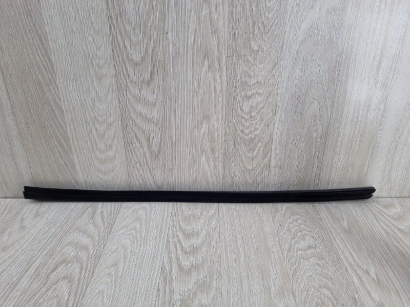 Уплотнитель стекла двери (бархотка внутренняя) Hyundai Solaris 83231H5000 2, задний левый