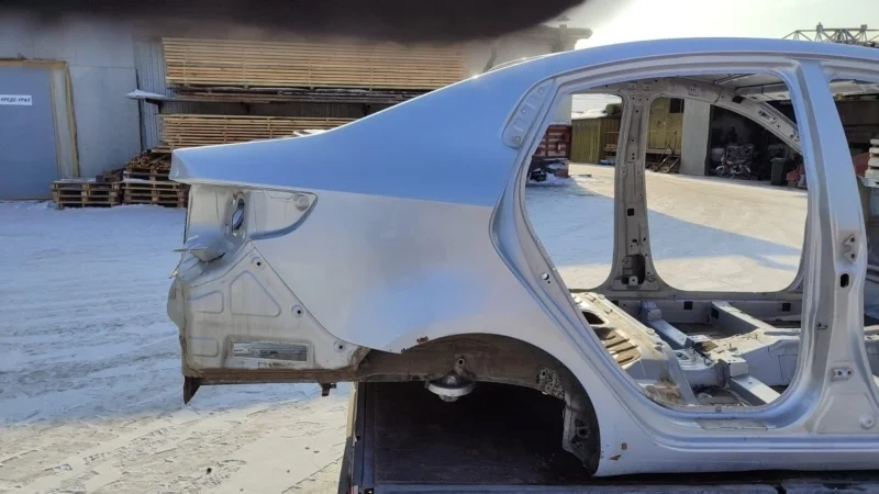 Крыло Kia Rio 715044YC00 3, заднее правое
