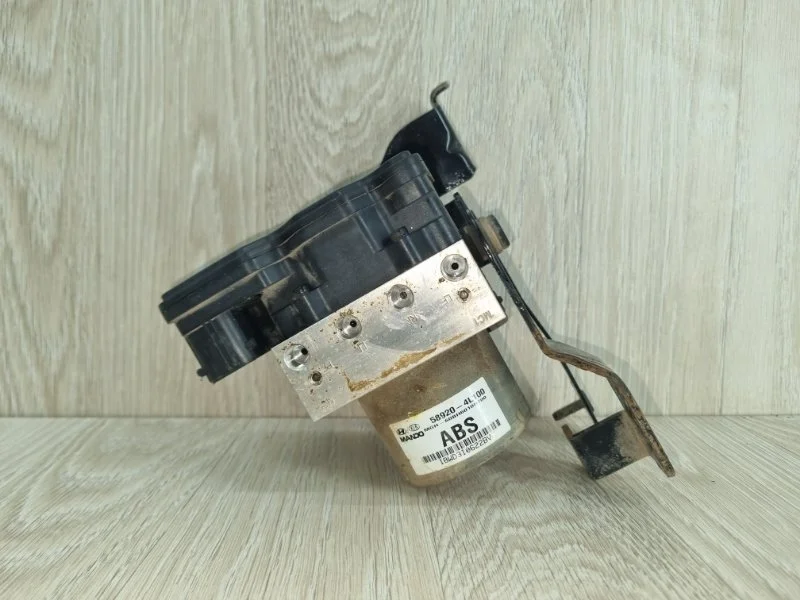 Блок ABS Kia Rio 589204L100 3